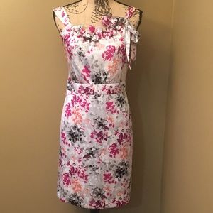 Loft floral print dress with cutout accents size 6